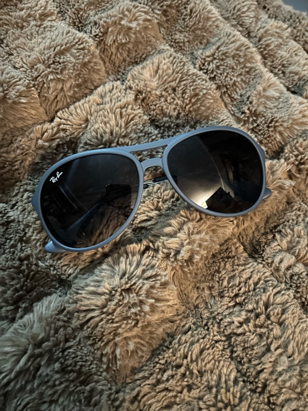 Ray-Ban Light Blue Aviator Sunglasses with Dark Lenses